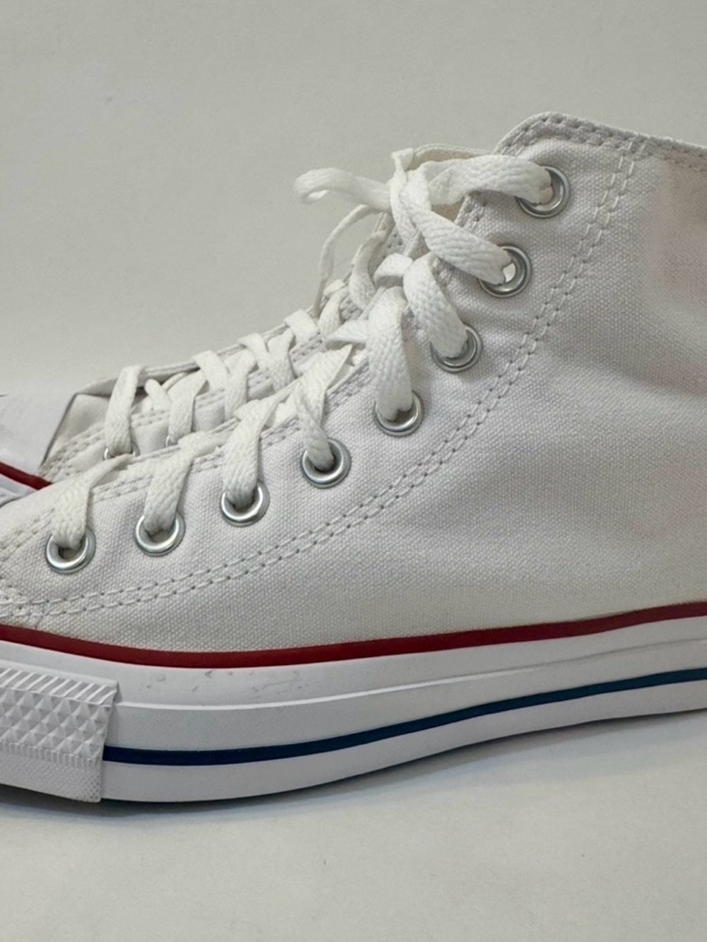 Converse Chuck Taylor All Star High Top White Sneakers Women’s 8.5 (Youth 6.5) - Picture 4 of 9
